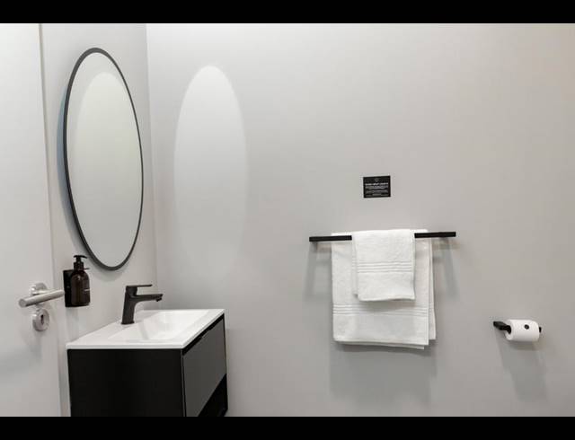 1 BEDROOM PROPERTY TO RENT IN FORESHORE